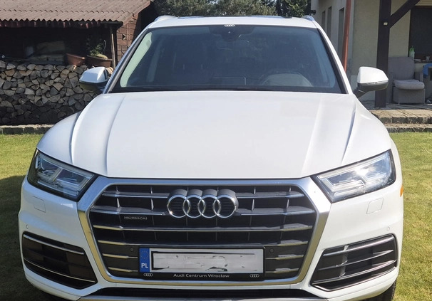 Audi Q5 cena 135000 przebieg: 119000, rok produkcji 2018 z Strzelin małe 92